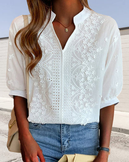 Van Aelen Amsterdam®|Blouse met V-hals en pofmouwen met kantdecoratie