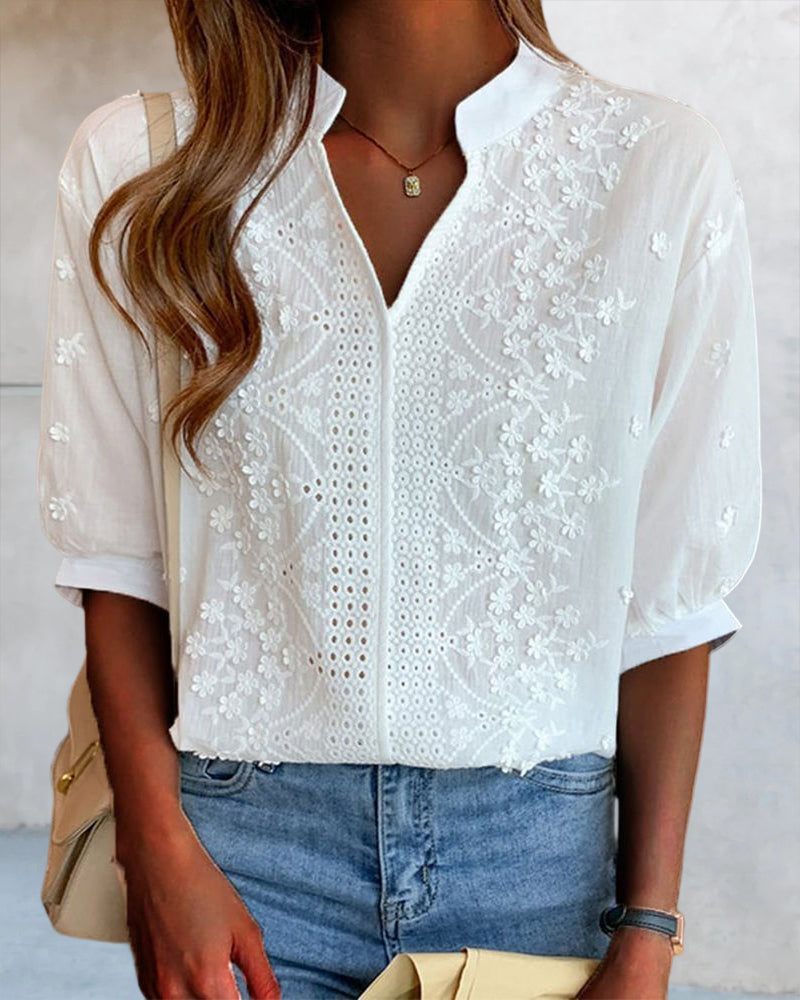 Van Aelen Amsterdam®|Blouse met V-hals en pofmouwen met kantdecoratie